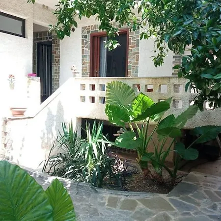 With Garden Apartment
