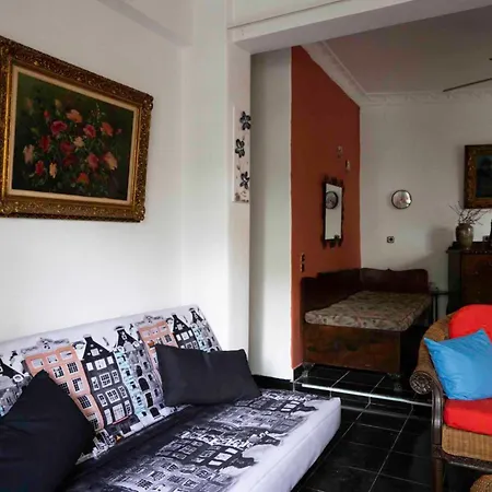 With Garden Apartament