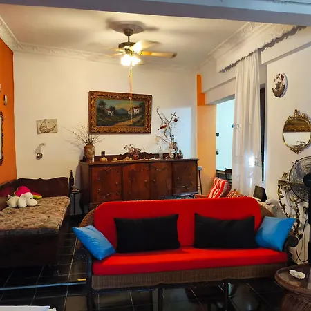 Apartamento With Garden