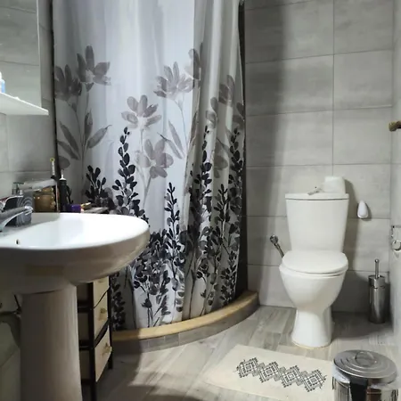 With Garden Apartament Amarynthos